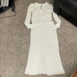Freshman 1996 stretchy cropped sweater and maxi skirt set
